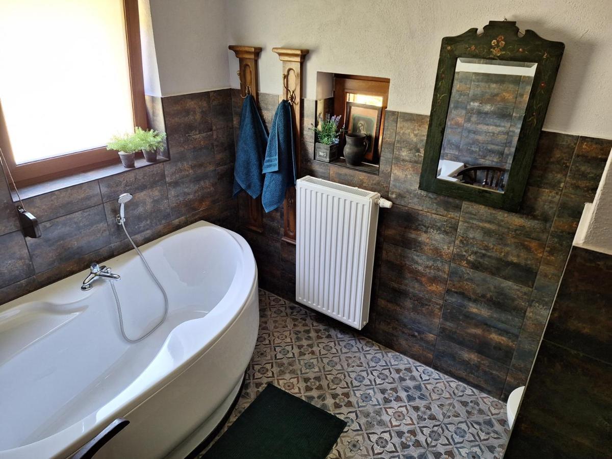 Dom Caloroczny Jozefinka W Karkonoszach Villa โควารี ภายนอก รูปภาพ