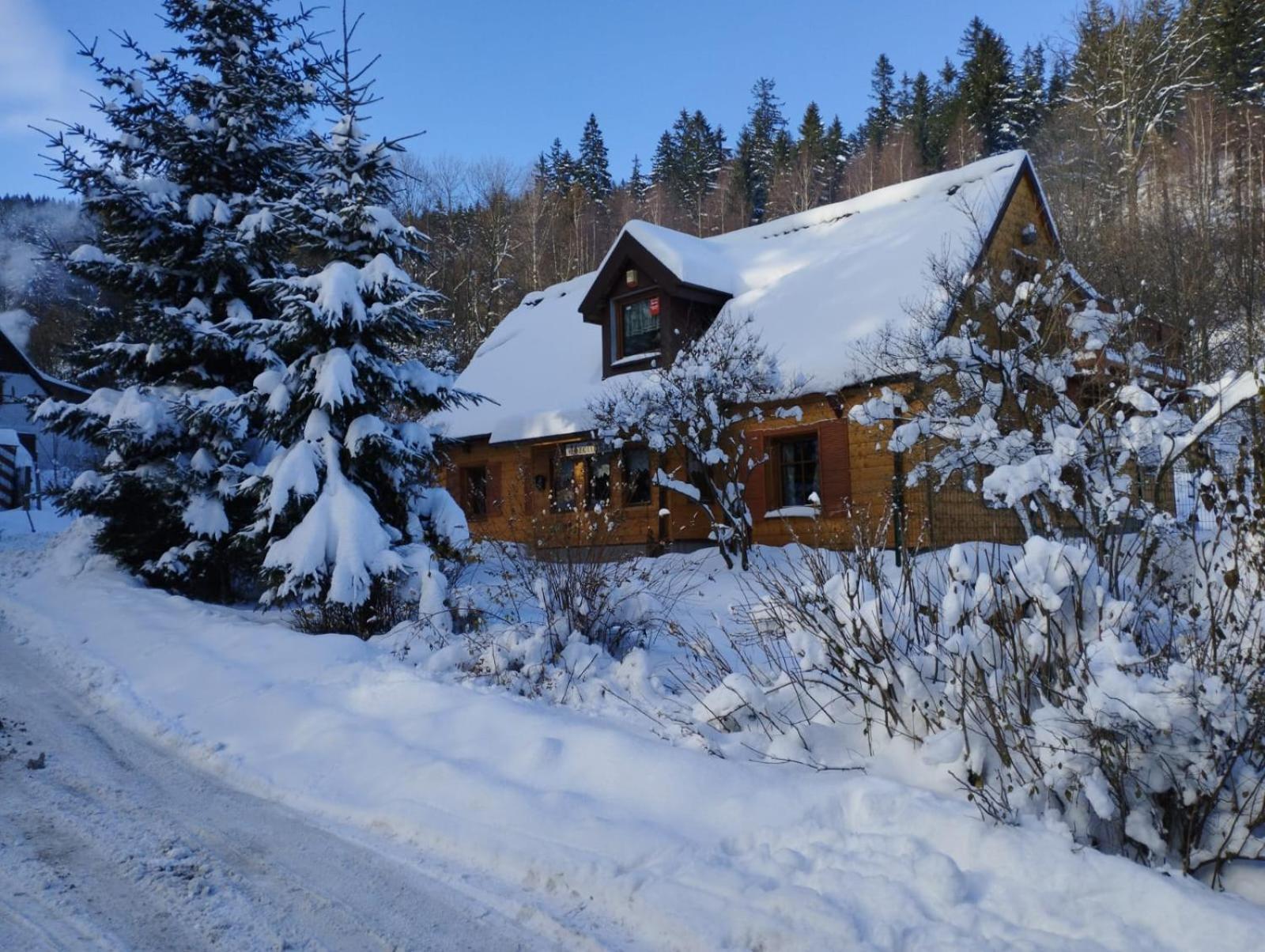 Dom Caloroczny Jozefinka W Karkonoszach Villa โควารี ภายนอก รูปภาพ